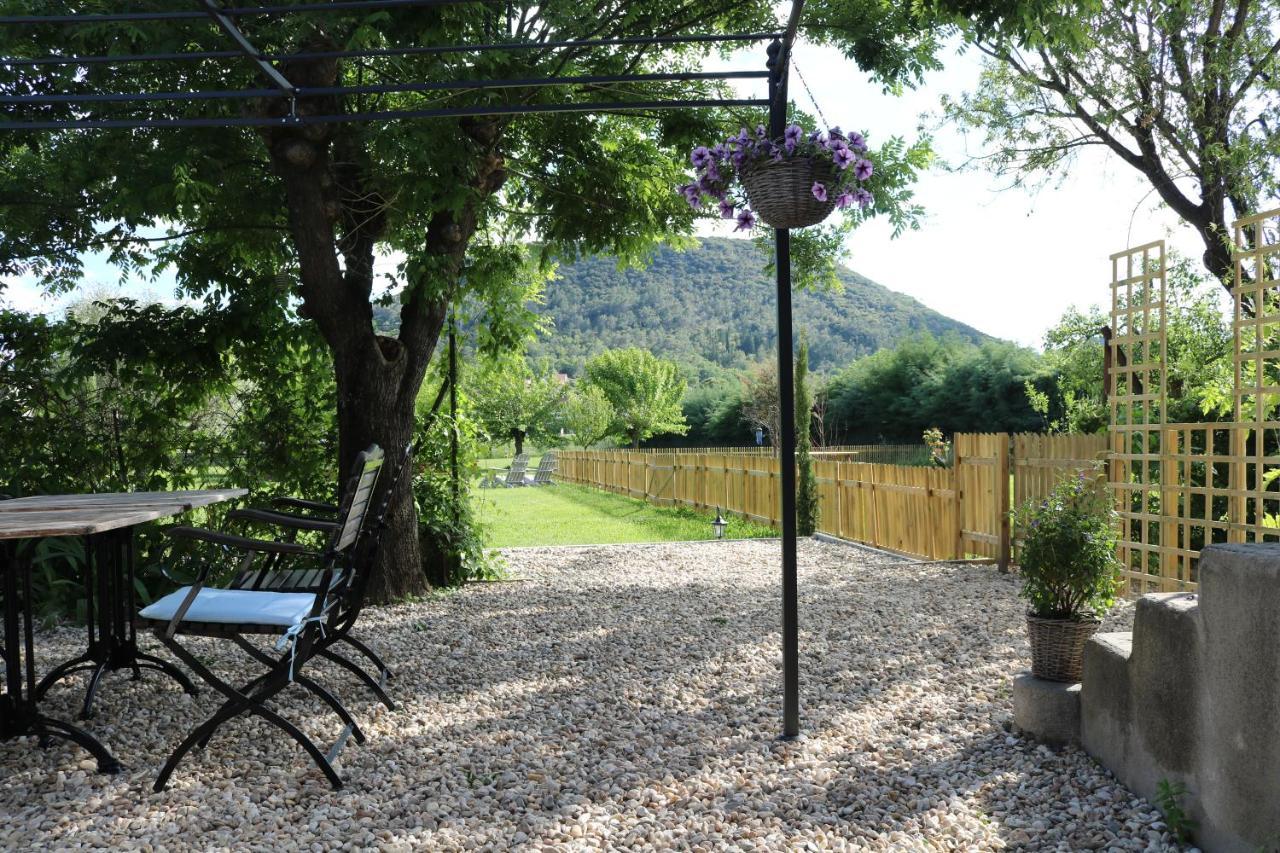 Chambres D'Hotes Des Gens Heureux Saint-Hippolyte-du-Fort Esterno foto