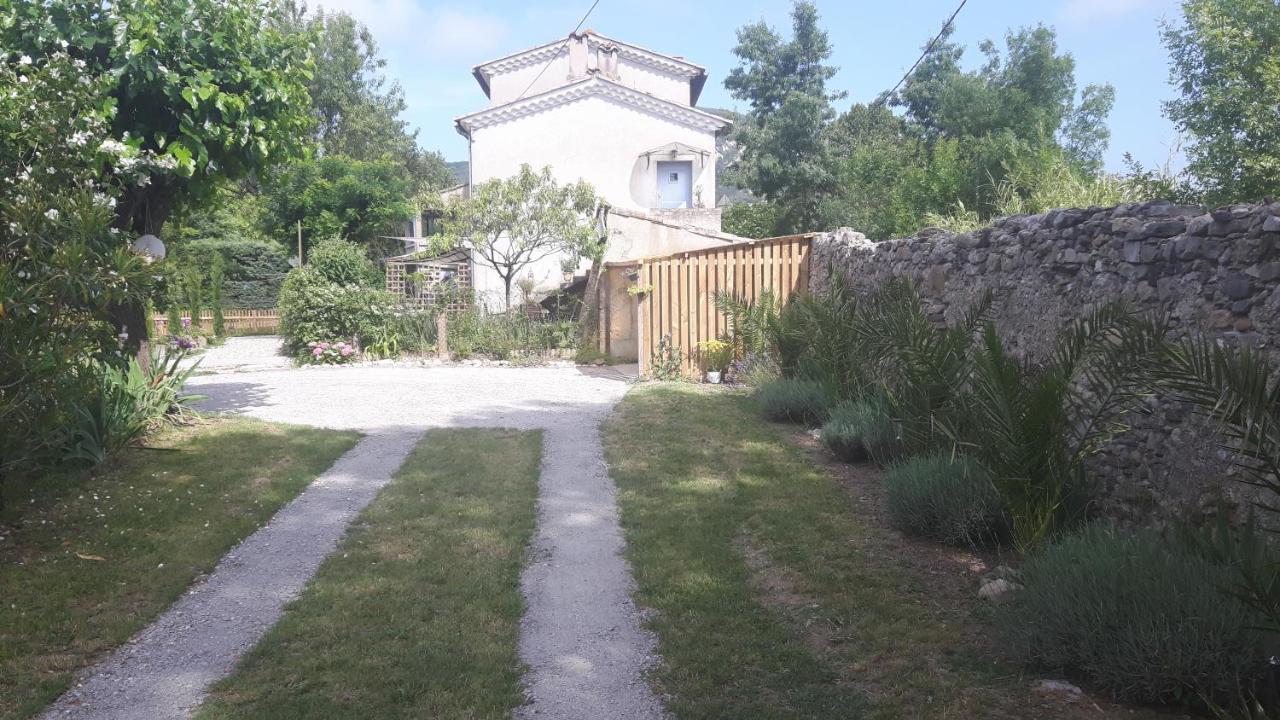 Chambres D'Hotes Des Gens Heureux Saint-Hippolyte-du-Fort Esterno foto